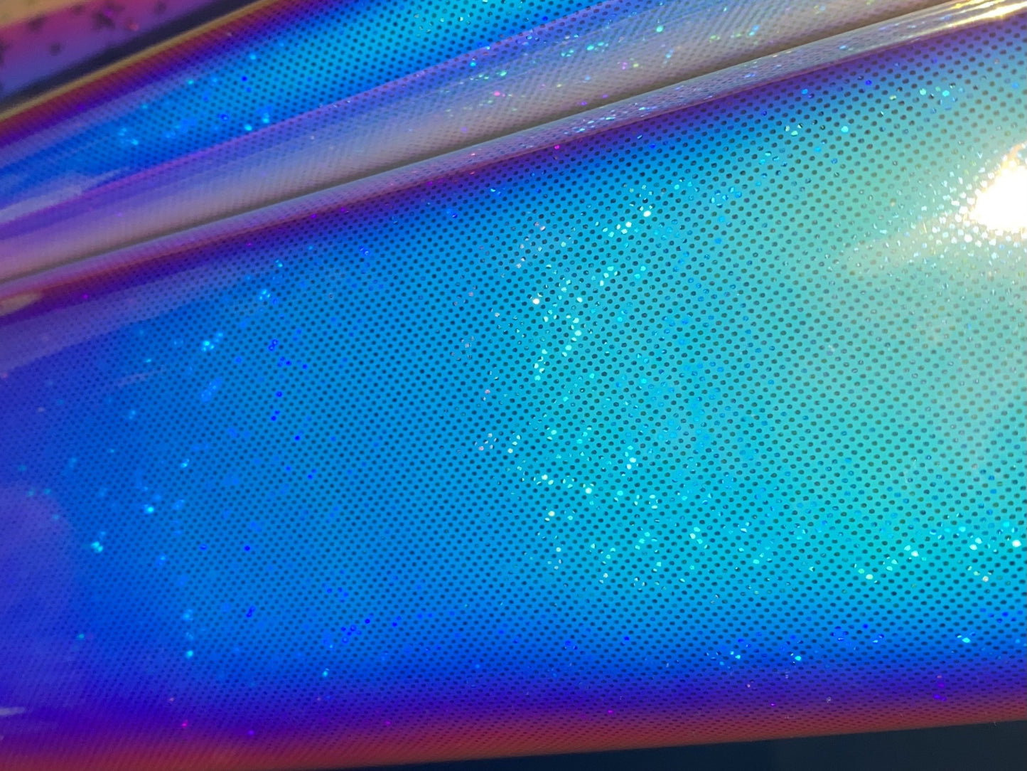 RETAIL Holographic Chromatic Soft Back .8mm VINYL